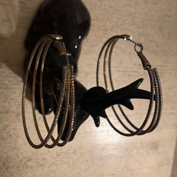 Cache hoop earring  - Picture 3 of 4